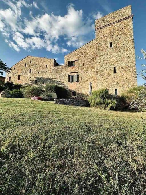 Medieval Tower In Umbria With Swimming Pool Montelagello Eksteriør bilde