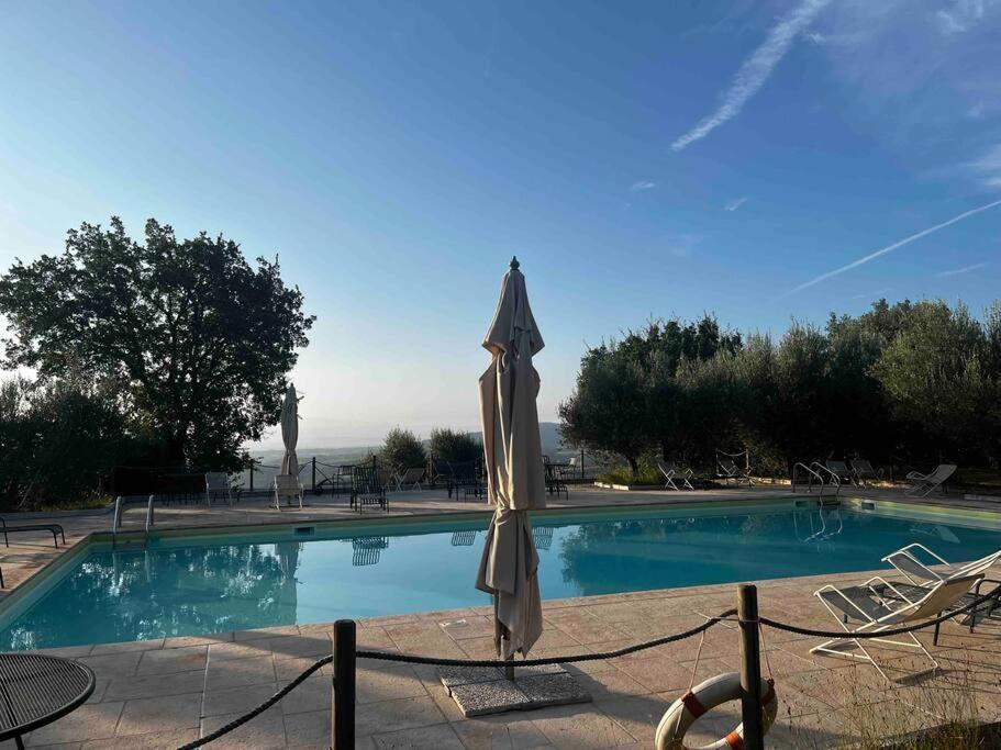 Medieval Tower In Umbria With Swimming Pool Montelagello Eksteriør bilde