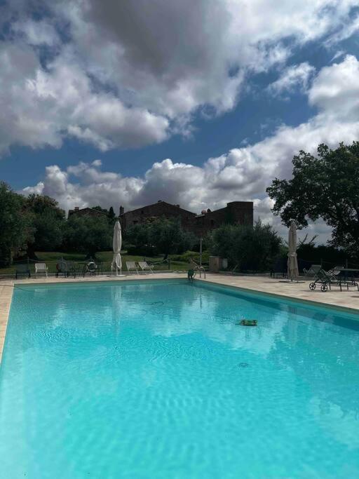 Medieval Tower In Umbria With Swimming Pool Montelagello Eksteriør bilde