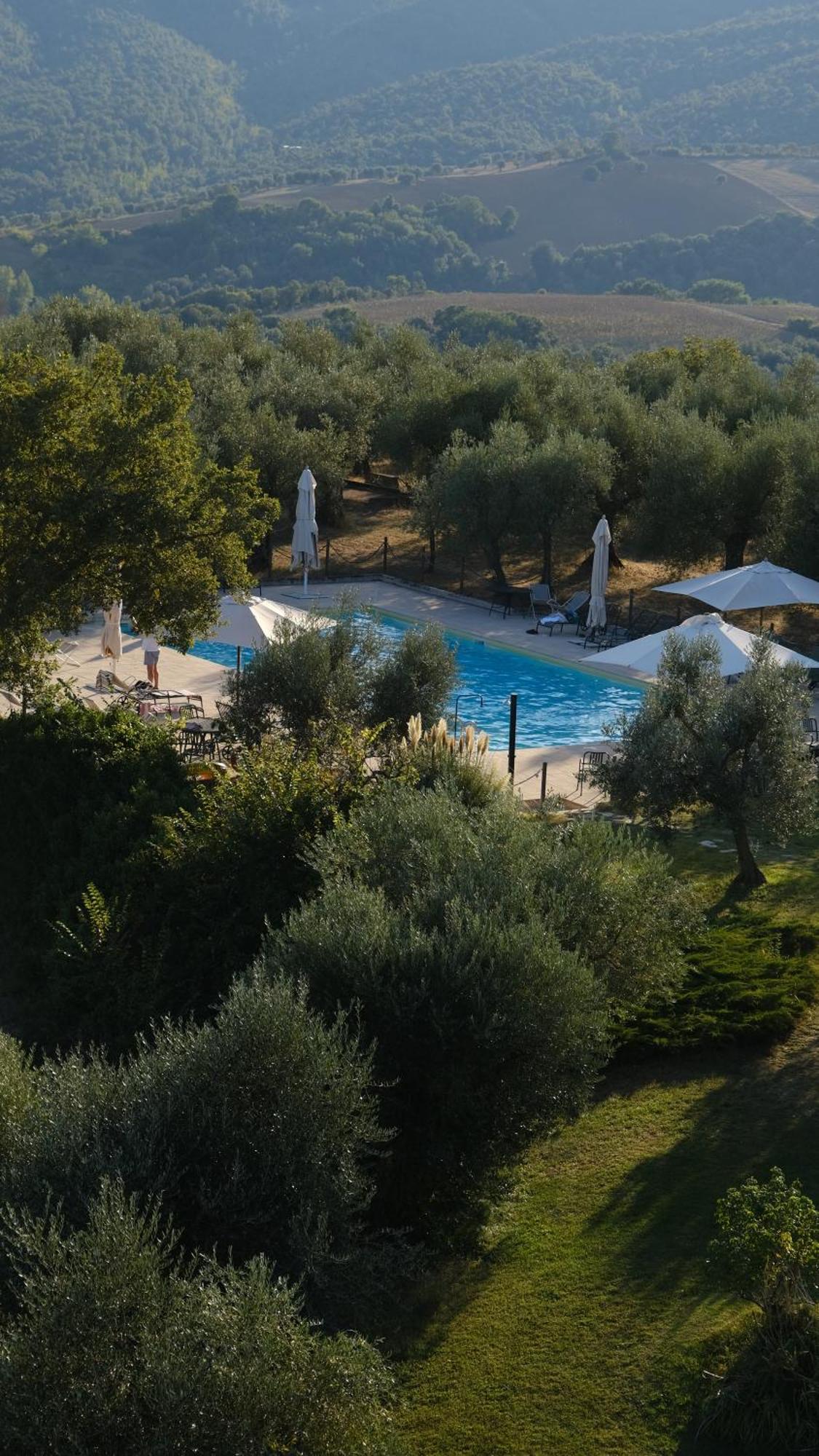 Medieval Tower In Umbria With Swimming Pool Montelagello Eksteriør bilde